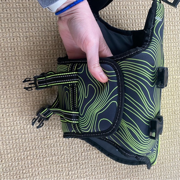 Dog Life Jacket - Picture 7 of 11